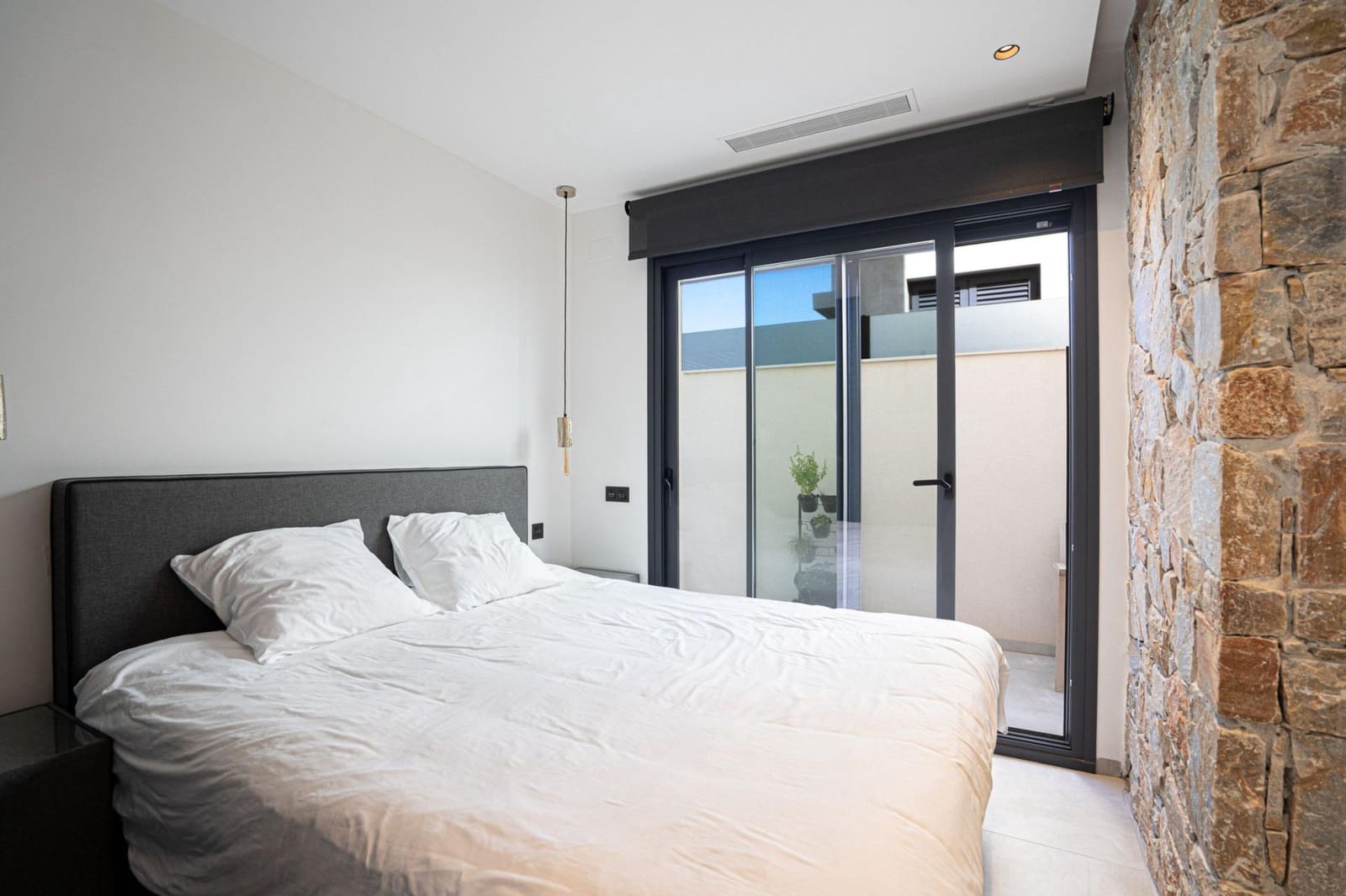 5 bedroom Villa for sale in Ciudad Quesada with pool garage - € 799,000 (Ref: 9528324)