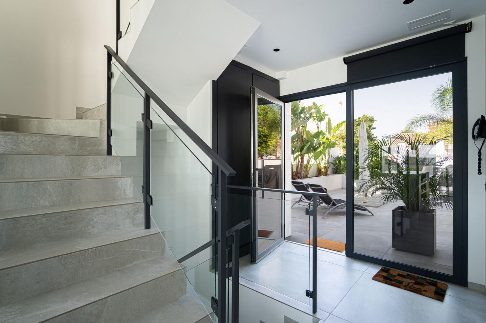 5 bedroom Villa for sale in Ciudad Quesada with pool garage - € 799,000 (Ref: 9528324)