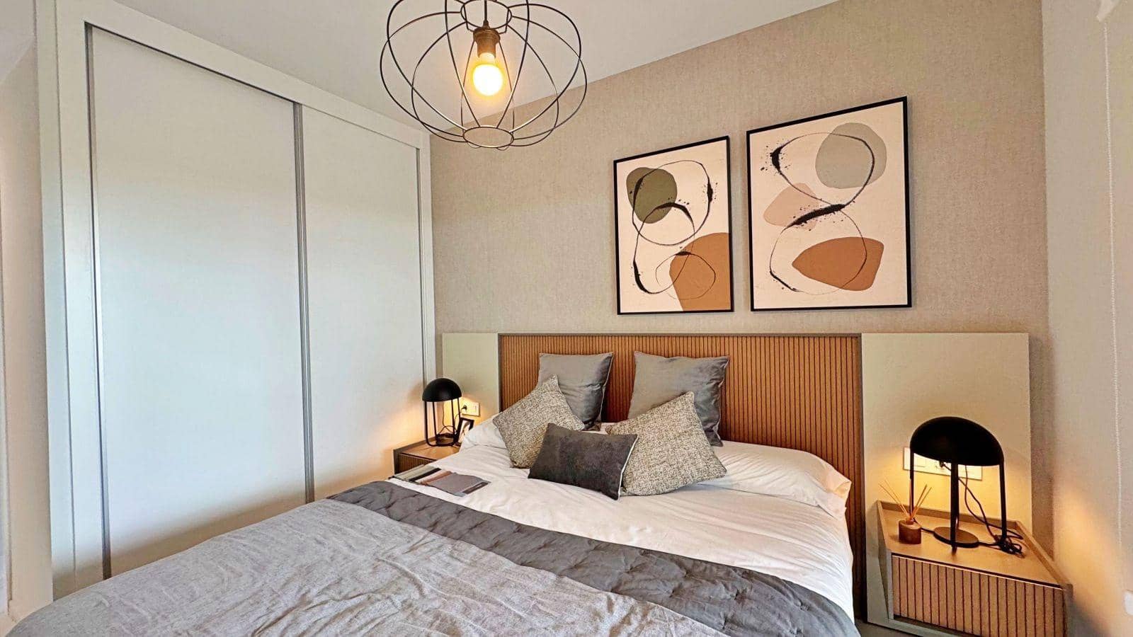 Apartamento de 2 habitaciones en Torrevieja en venta con piscina - 334.000 € (Ref: 9528328)