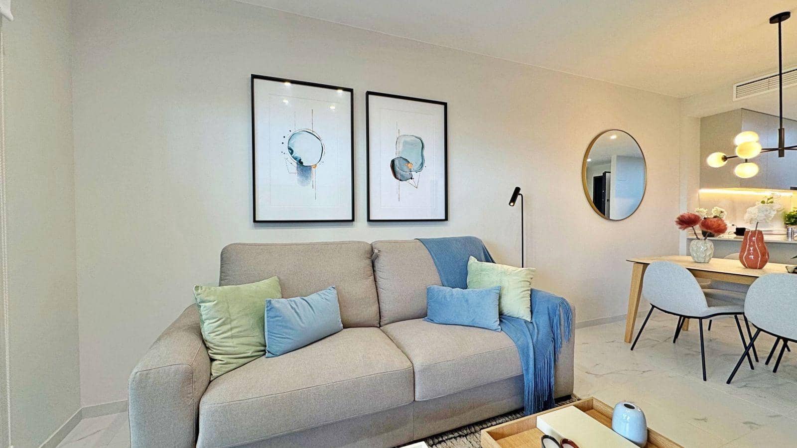 Apartamento de 2 habitaciones en Torrevieja en venta con piscina - 334.000 € (Ref: 9528328)