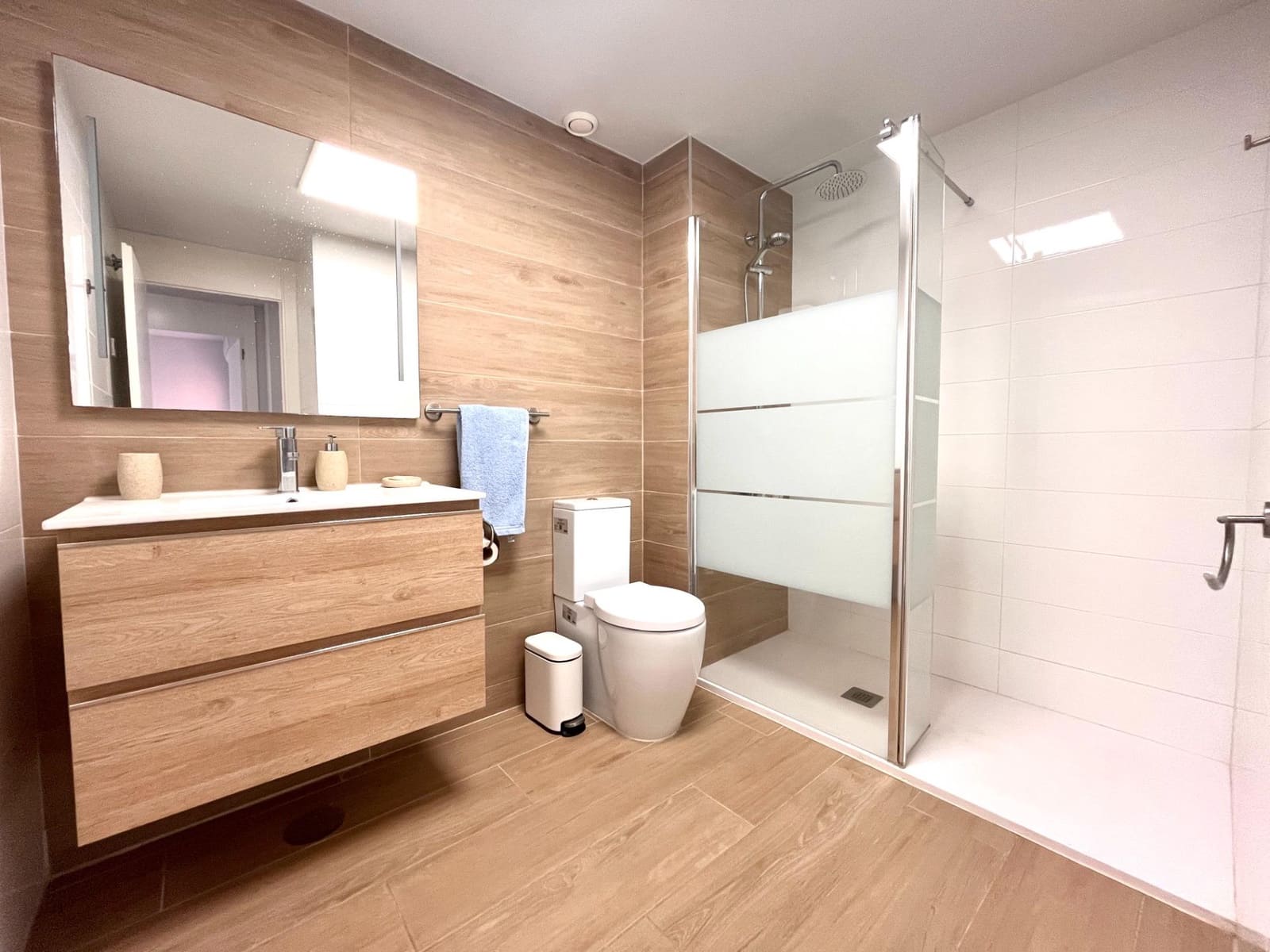 2 sypialnia Apartament na sprzedaż w Villamartin z basenem garażem - 249 900 € (Ref: 9530587)