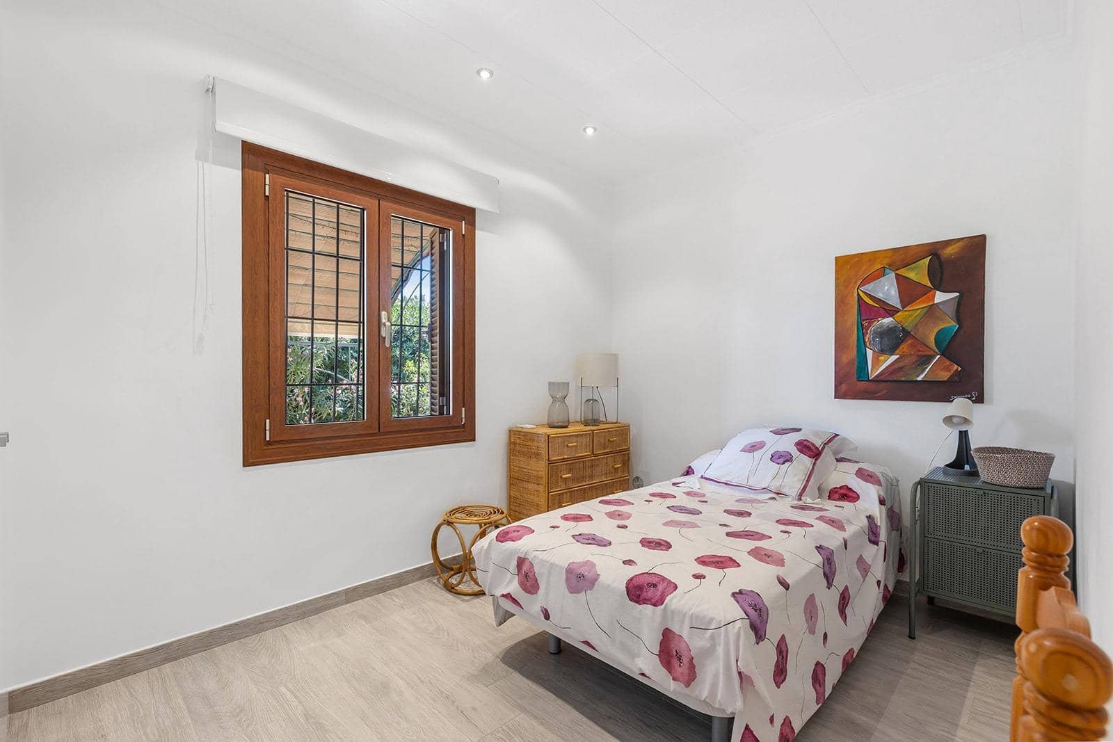 Chalet de 4 habitaciones en Punta Prima en venta con piscina - 749.900 € (Ref: 9530589)