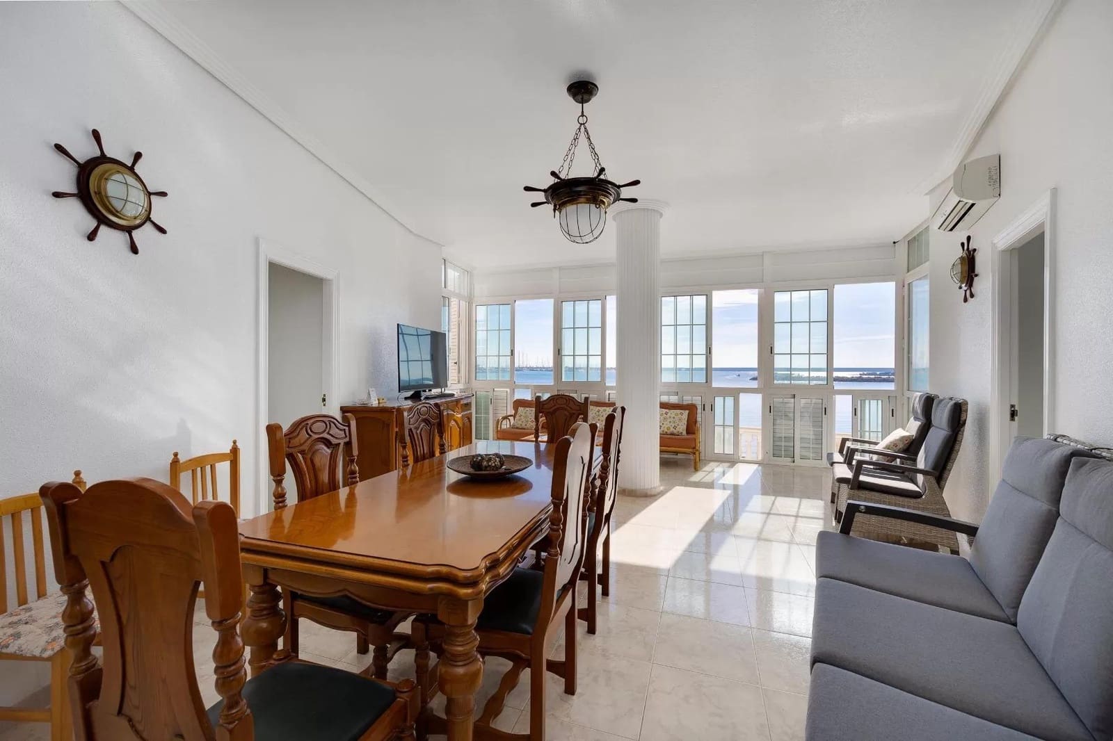 4 soveværelse Lejlighed til salg i Torrevieja med garage - € 389.500 (Ref: 9530592)