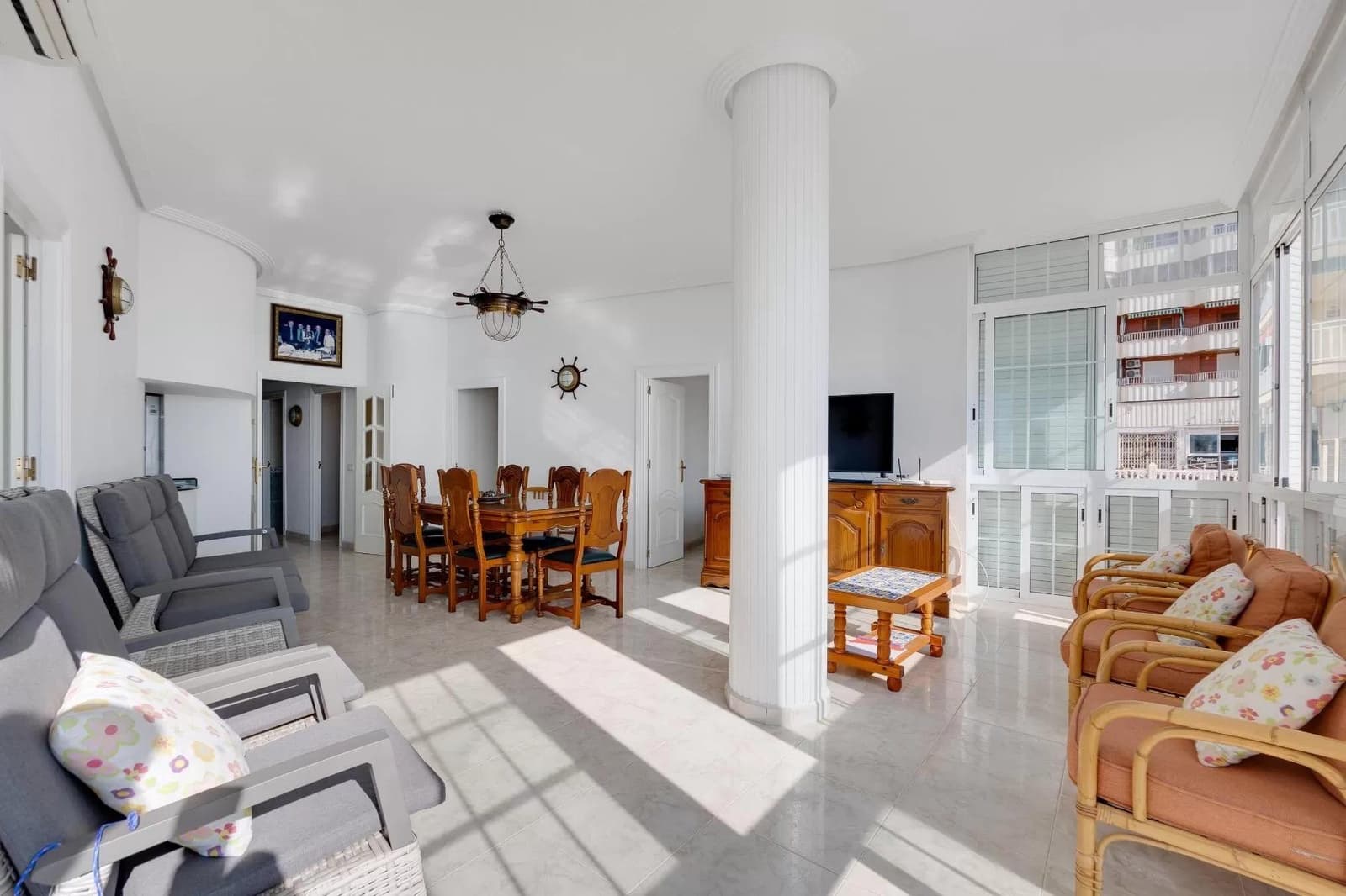 4 soveværelse Lejlighed til salg i Torrevieja med garage - € 389.500 (Ref: 9530592)