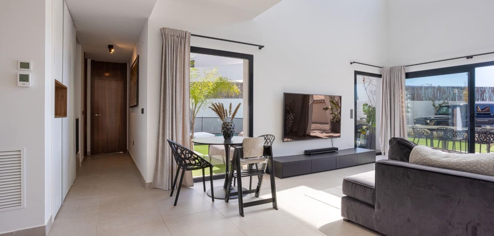 4 bedroom Villa for sale in Ciudad Quesada with pool - € 699,000 (Ref: 9530595)