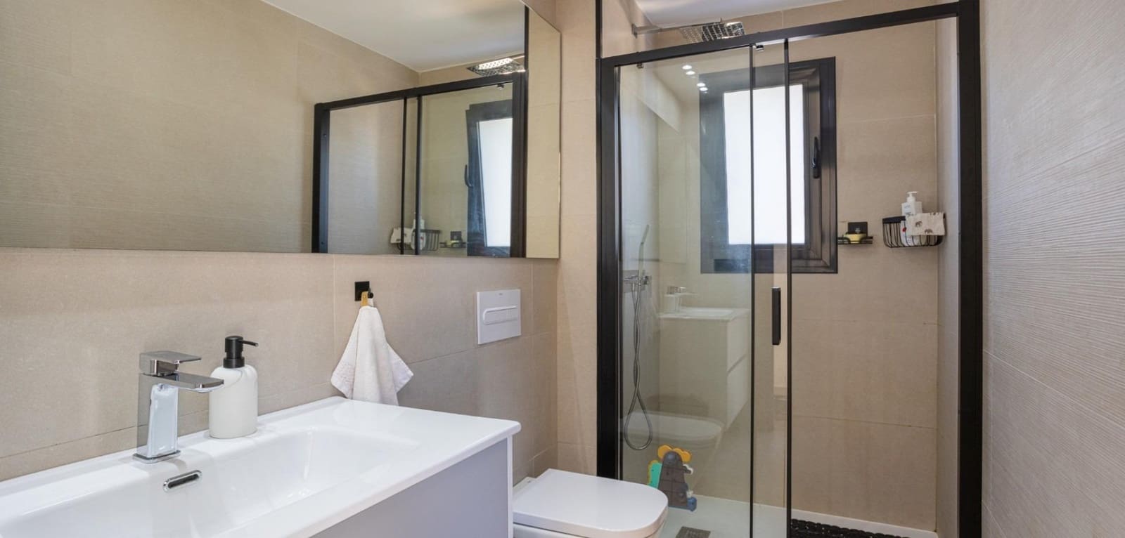 4 bedroom Villa for sale in Ciudad Quesada with pool - € 699,000 (Ref: 9530595)