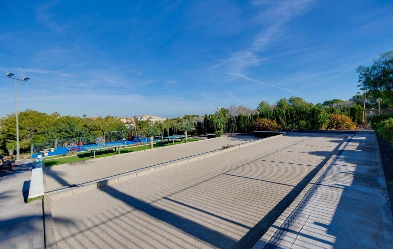 2 sovrum Bungalow till salu i La Florida med pool - 148 000 € (Ref: 9630008)