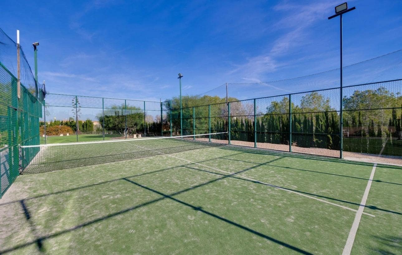 2 sovrum Bungalow till salu i La Florida med pool - 148 000 € (Ref: 9630008)