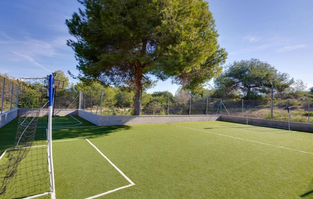 2 sovrum Bungalow till salu i La Florida med pool - 148 000 € (Ref: 9630008)