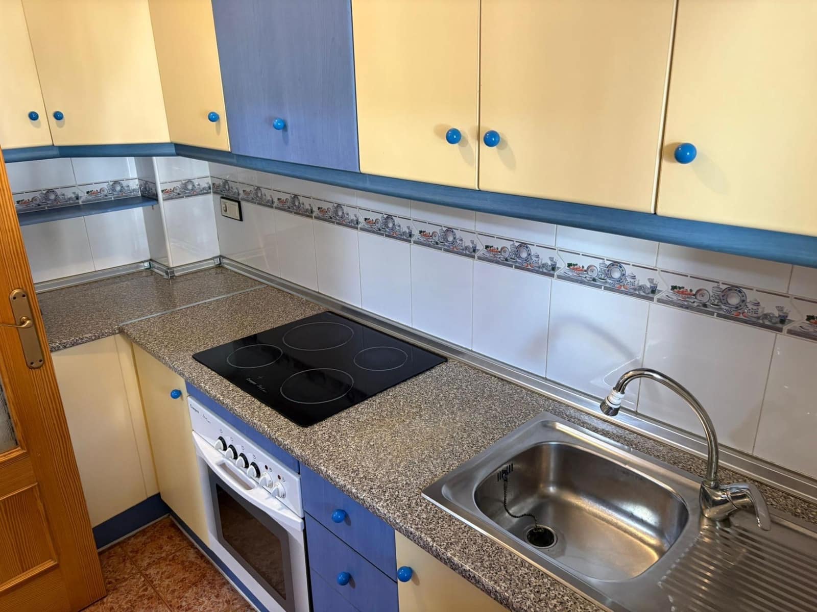 2 sovrum Bungalow till salu i La Florida med pool - 148 000 € (Ref: 9630008)