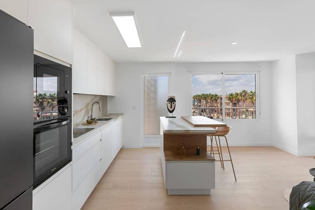 3 bedroom Apartment for sale in Torrevieja - € 299,900 (Ref: 9630010)