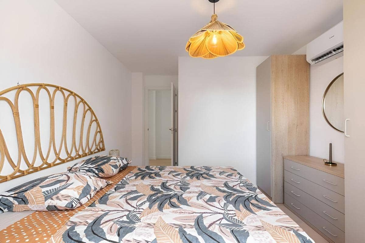 3 bedroom Apartment for sale in Torrevieja - € 299,900 (Ref: 9630010)