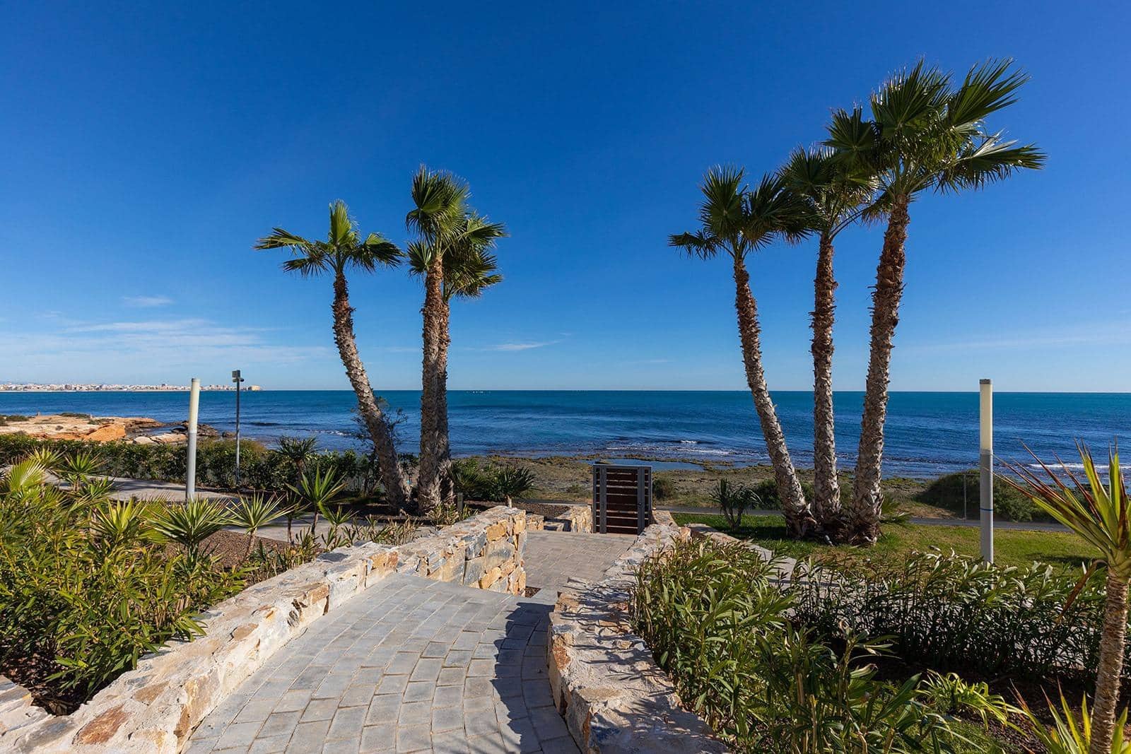 2 Zimmer Apartment zu verkaufen in Punta Prima mit Pool Garage - 765.000 € (Ref: 9639498)