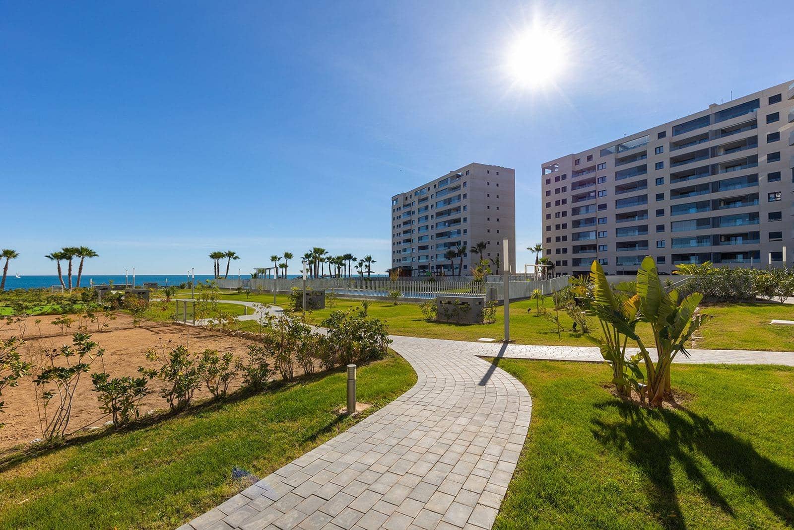 2 Zimmer Apartment zu verkaufen in Punta Prima mit Pool Garage - 765.000 € (Ref: 9639498)