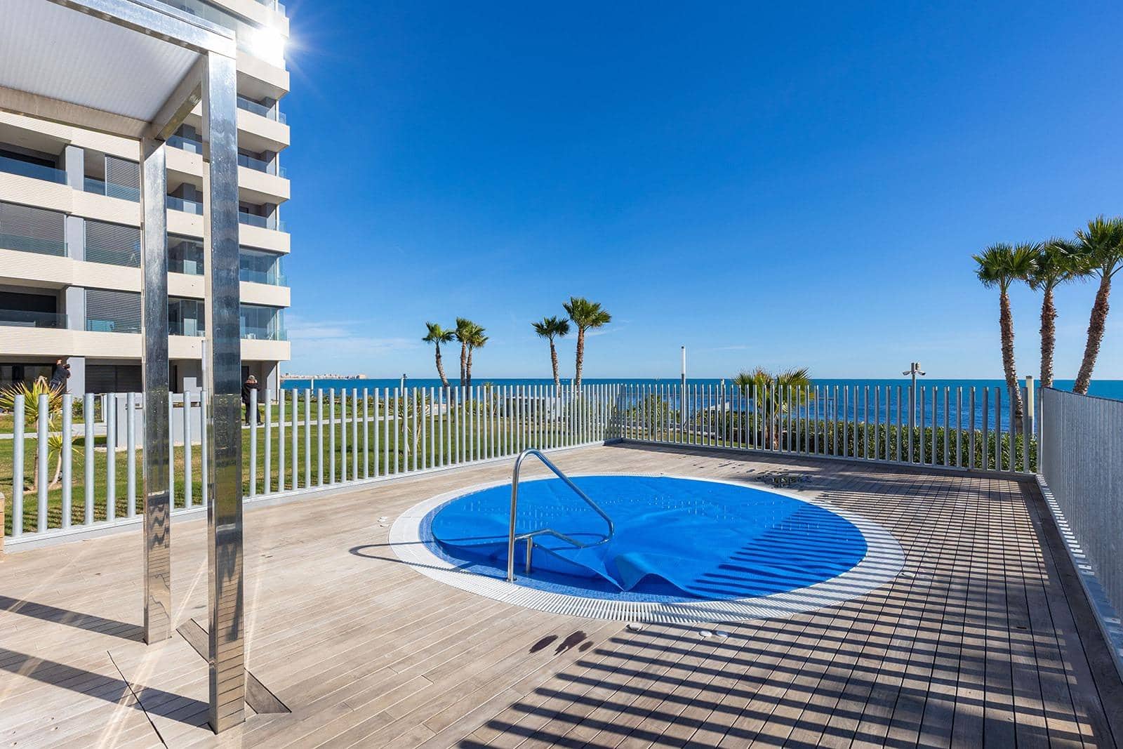 2 Zimmer Apartment zu verkaufen in Punta Prima mit Pool Garage - 765.000 € (Ref: 9639498)