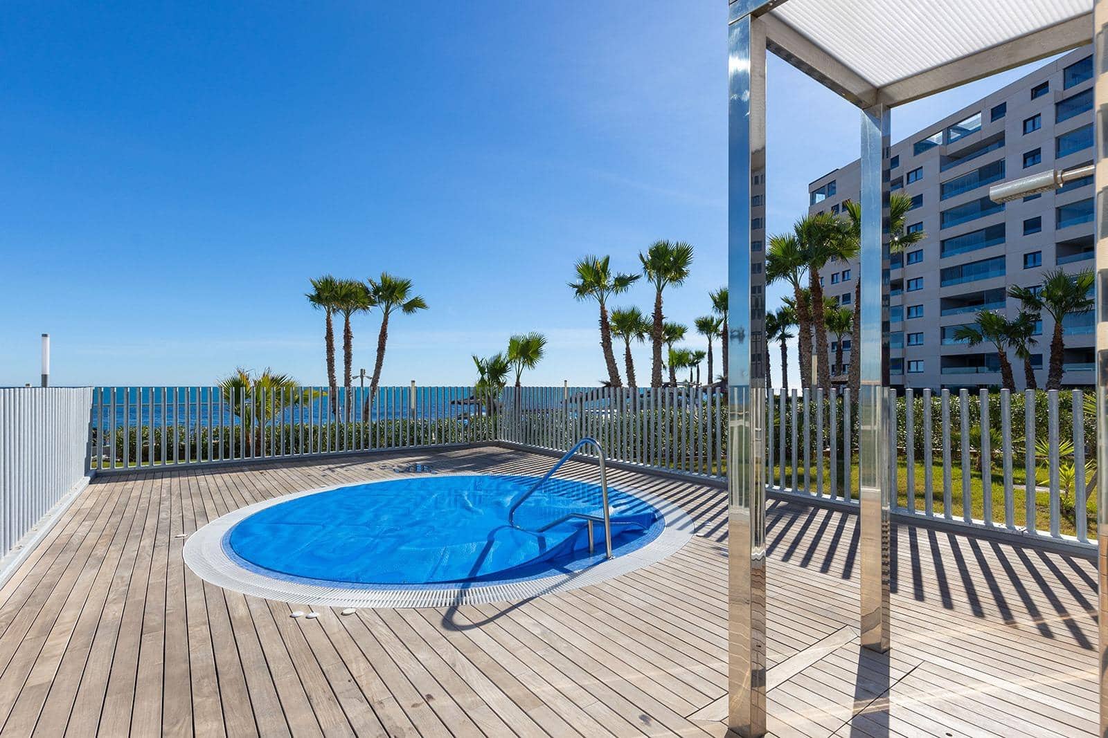 2 Zimmer Apartment zu verkaufen in Punta Prima mit Pool Garage - 765.000 € (Ref: 9639498)