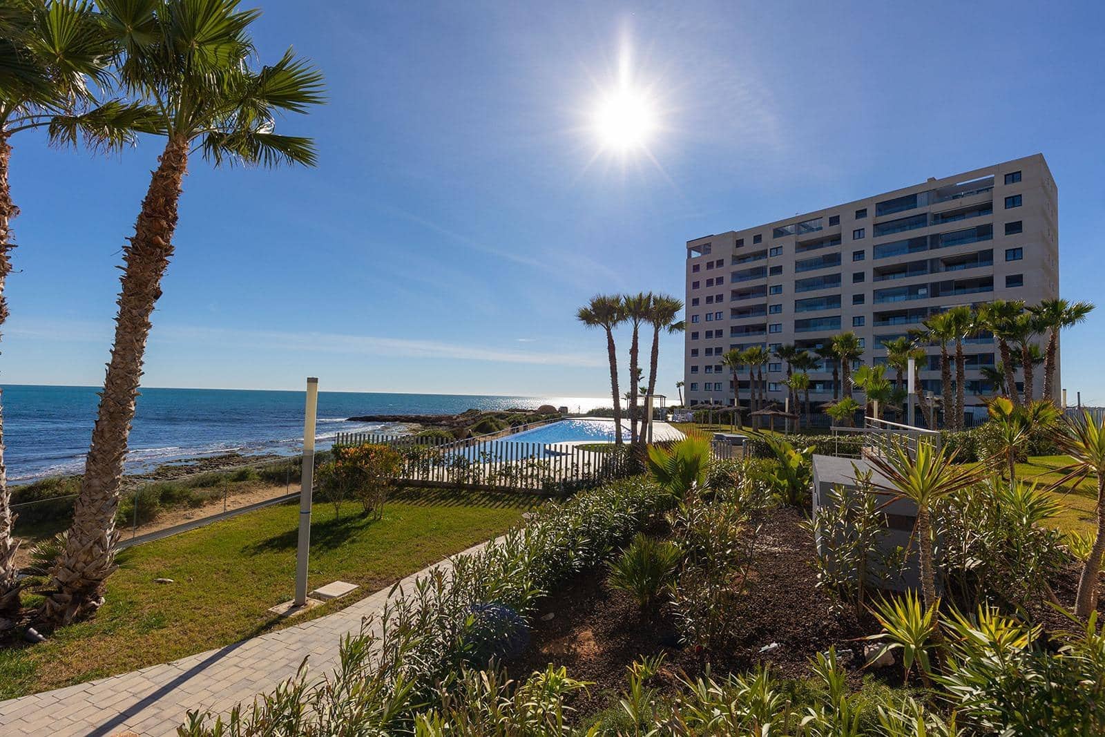 2 Zimmer Apartment zu verkaufen in Punta Prima mit Pool Garage - 765.000 € (Ref: 9639498)