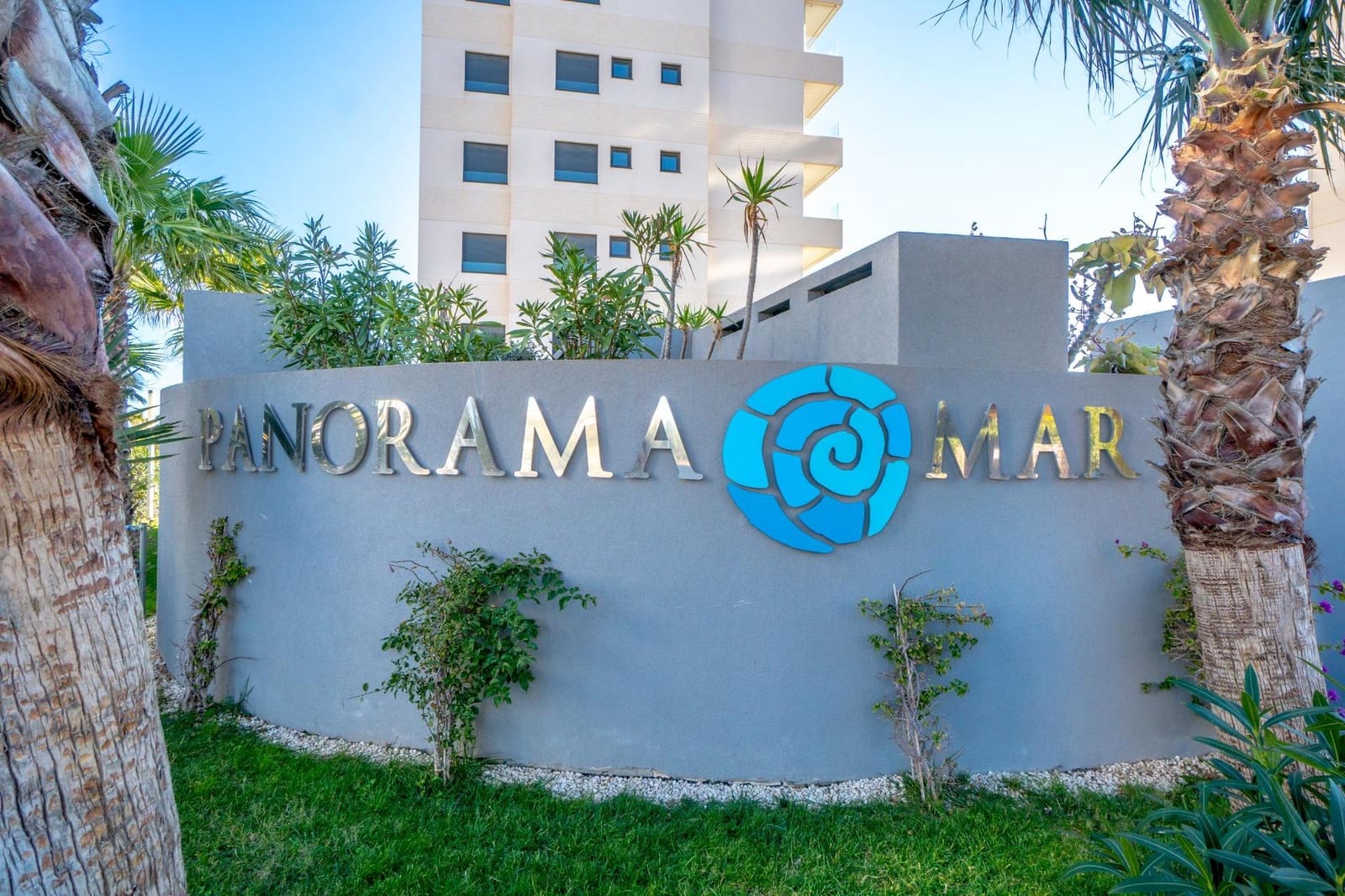 3 slaapkamer Penthouse te koop in Punta Prima met zwembad garage - € 765.000 (Ref: 9652044)