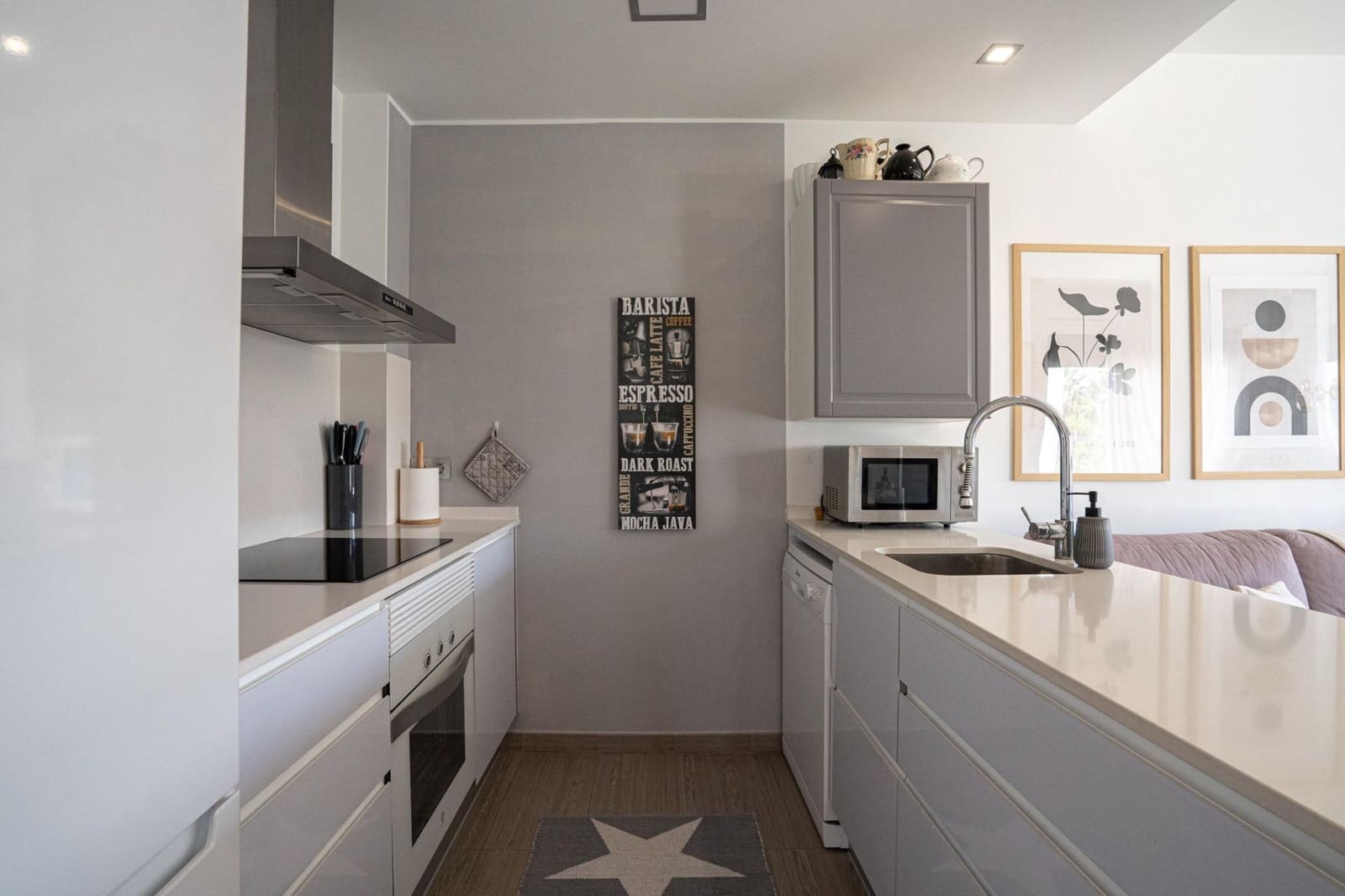 2 bedroom Apartment for sale in Punta Prima with pool - € 275,000 (Ref: 9698852)