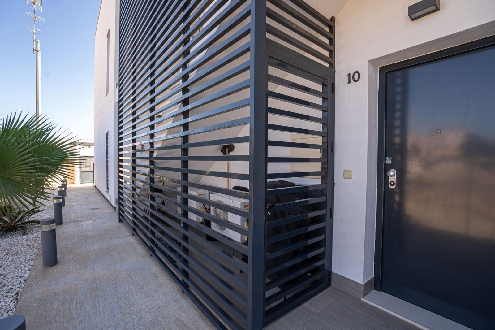 2 bedroom Apartment for sale in Punta Prima with pool - € 275,000 (Ref: 9698852)