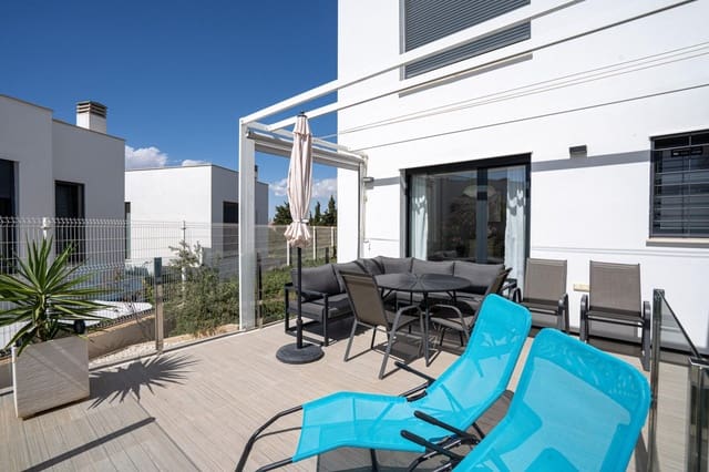 2 slaapkamer Appartement te koop in Punta Prima, Torrevieja met zwembad - € 275.000 (Ref: 9698852)