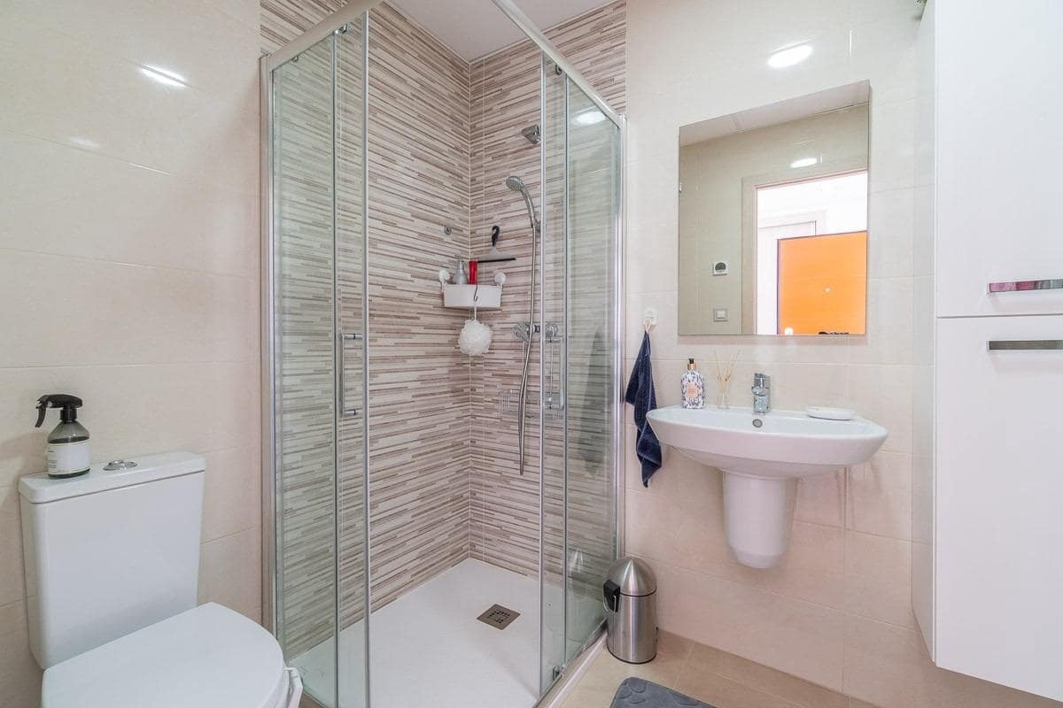 2 chambre Appartement à vendre à Orihuela Costa avec piscine garage - 299 000 € (Ref: 9729334)