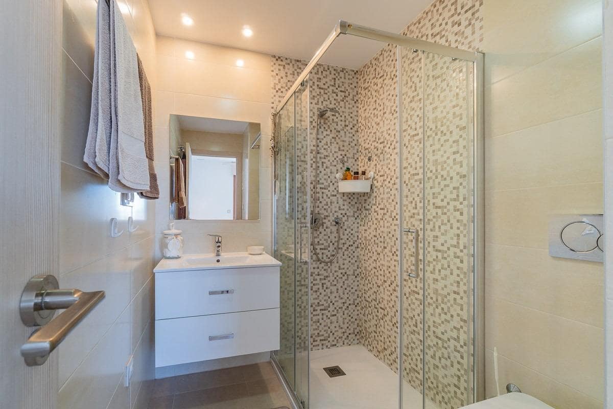 2 chambre Appartement à vendre à Orihuela Costa avec piscine garage - 299 000 € (Ref: 9729334)