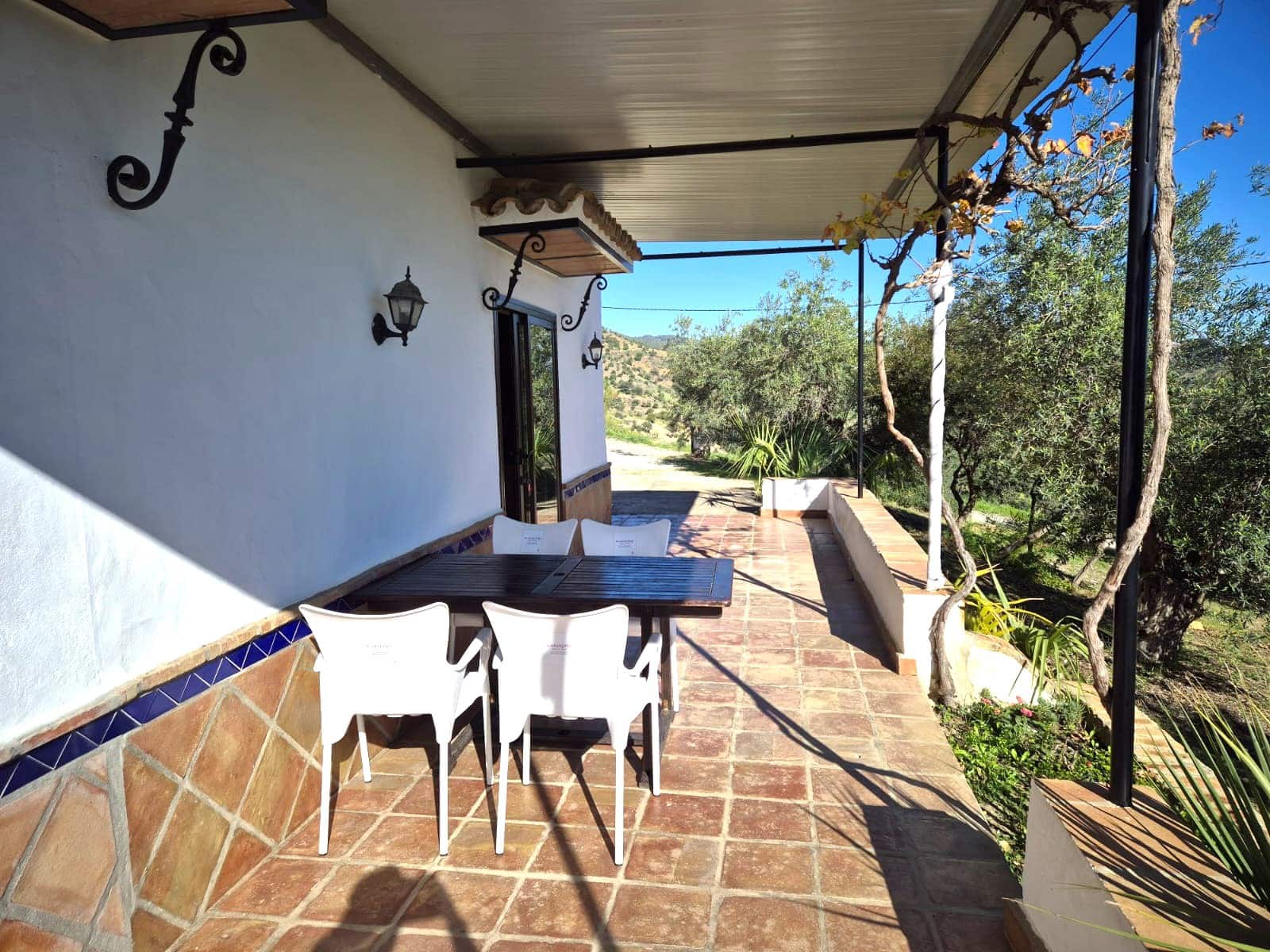 16 sypialnia Hotel na sprzedaż w Tolox z basenem - 1 500 000 € (Ref: 9524724)