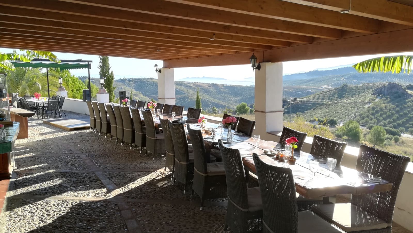 16 sypialnia Hotel na sprzedaż w Tolox z basenem - 1 500 000 € (Ref: 9524724)