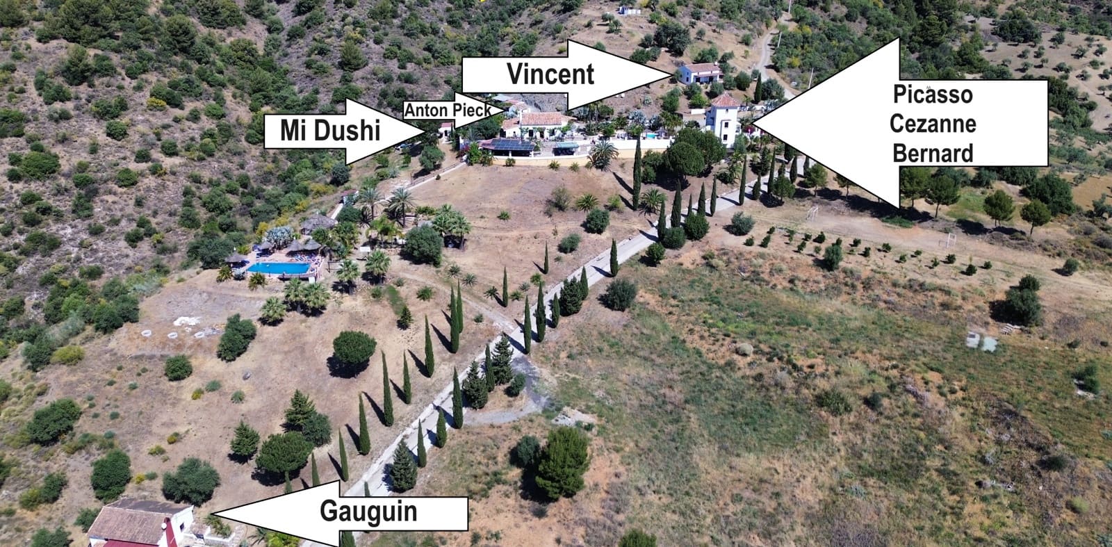 16 sypialnia Hotel na sprzedaż w Tolox z basenem - 1 500 000 € (Ref: 9524724)