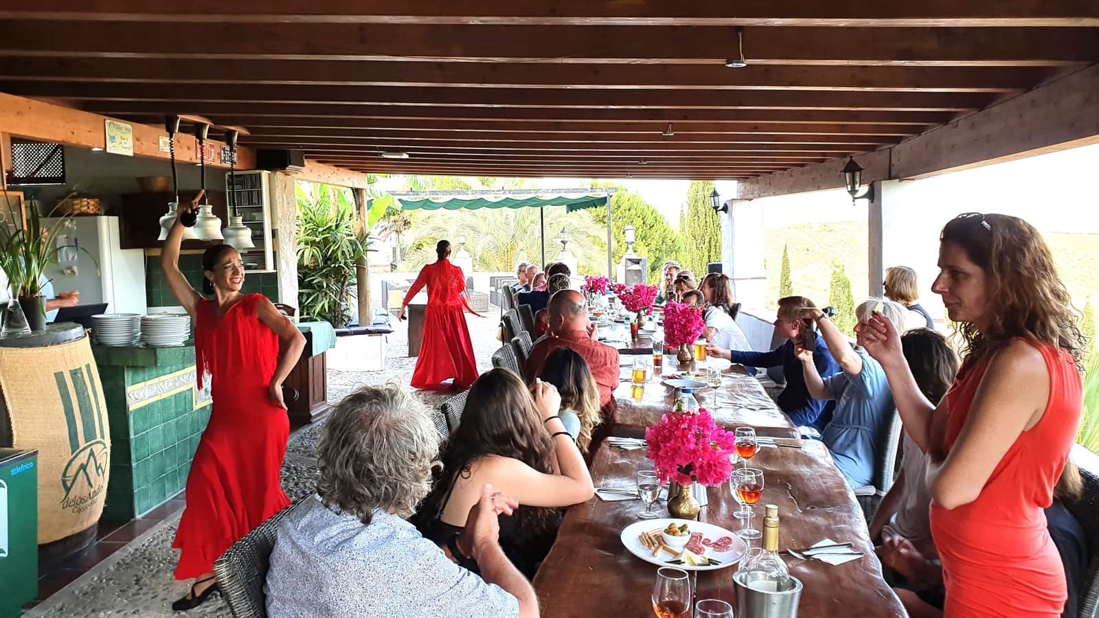 16 sypialnia Hotel na sprzedaż w Tolox z basenem - 1 500 000 € (Ref: 9524724)