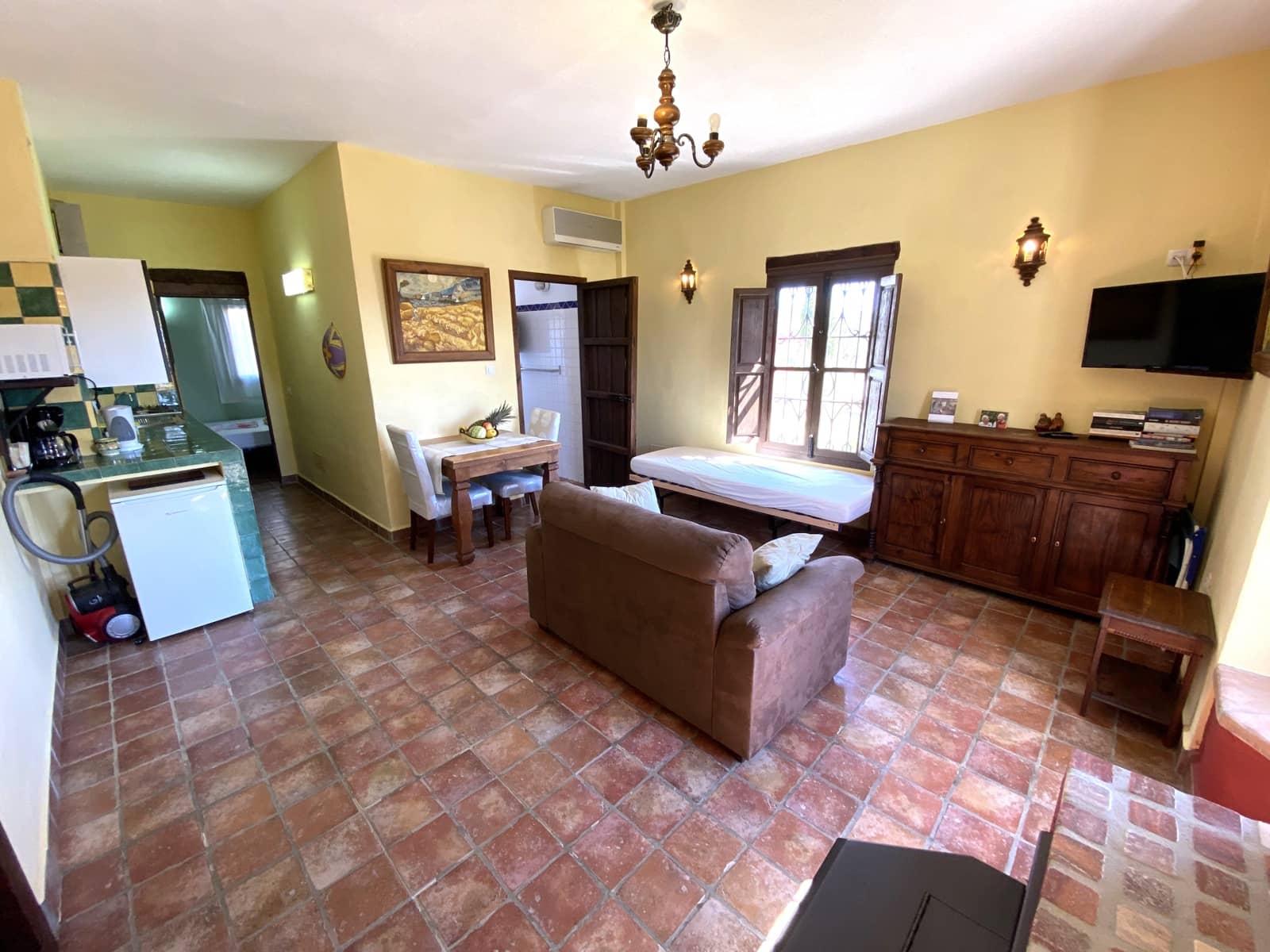 16 sypialnia Hotel na sprzedaż w Tolox z basenem - 1 500 000 € (Ref: 9524724)