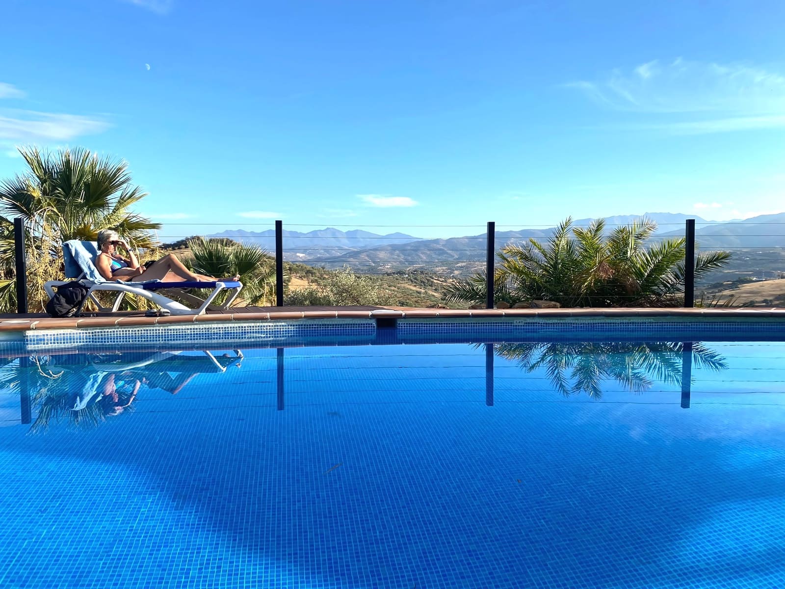 16 sypialnia Hotel na sprzedaż w Tolox z basenem - 1 500 000 € (Ref: 9524724)