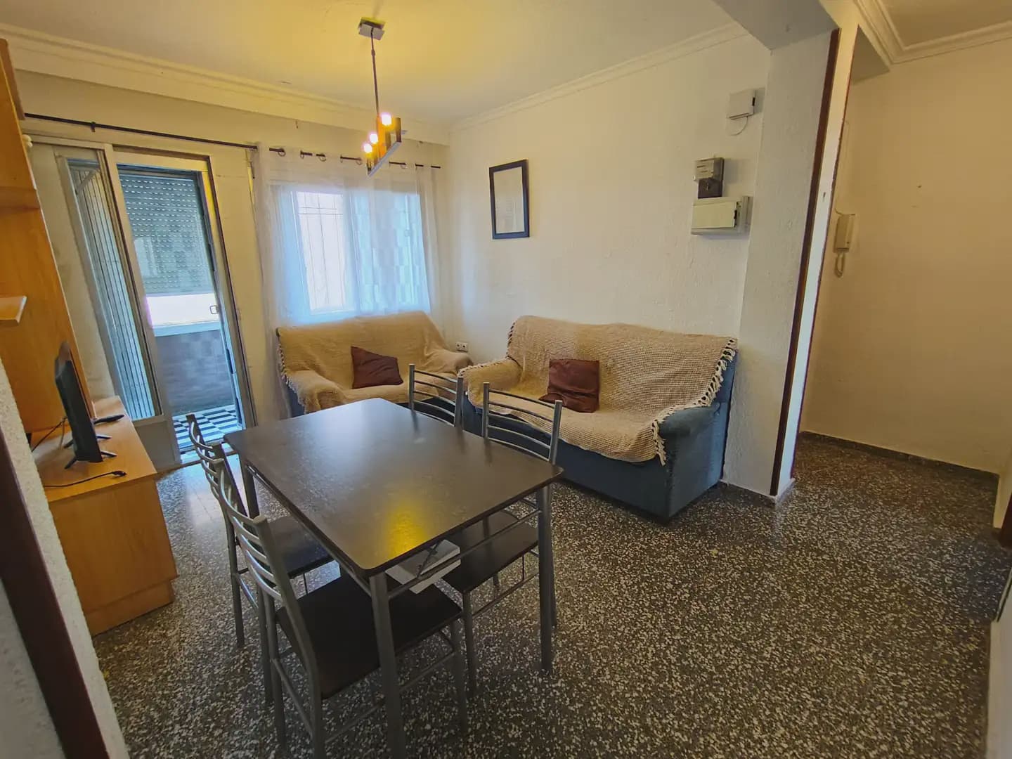 3 bedroom Flat for rent in Granada city with garage - € 900 (Ref: 10007775)
