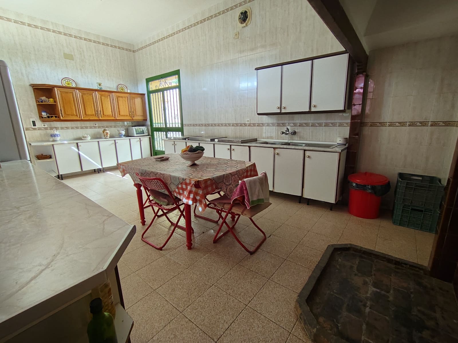 12 soveværelse Finca/Landehus til salg i Priego de Cordoba med swimmingpool - € 899.900 (Ref: 9544398)