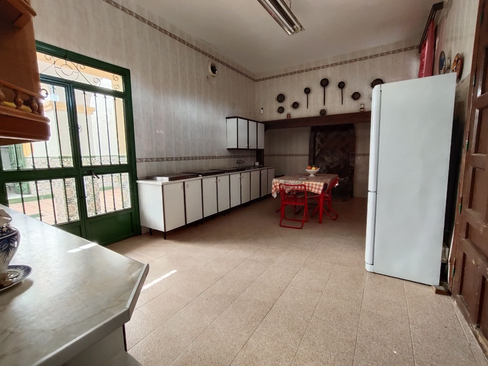 12 soveværelse Finca/Landehus til salg i Priego de Cordoba med swimmingpool - € 899.900 (Ref: 9544398)