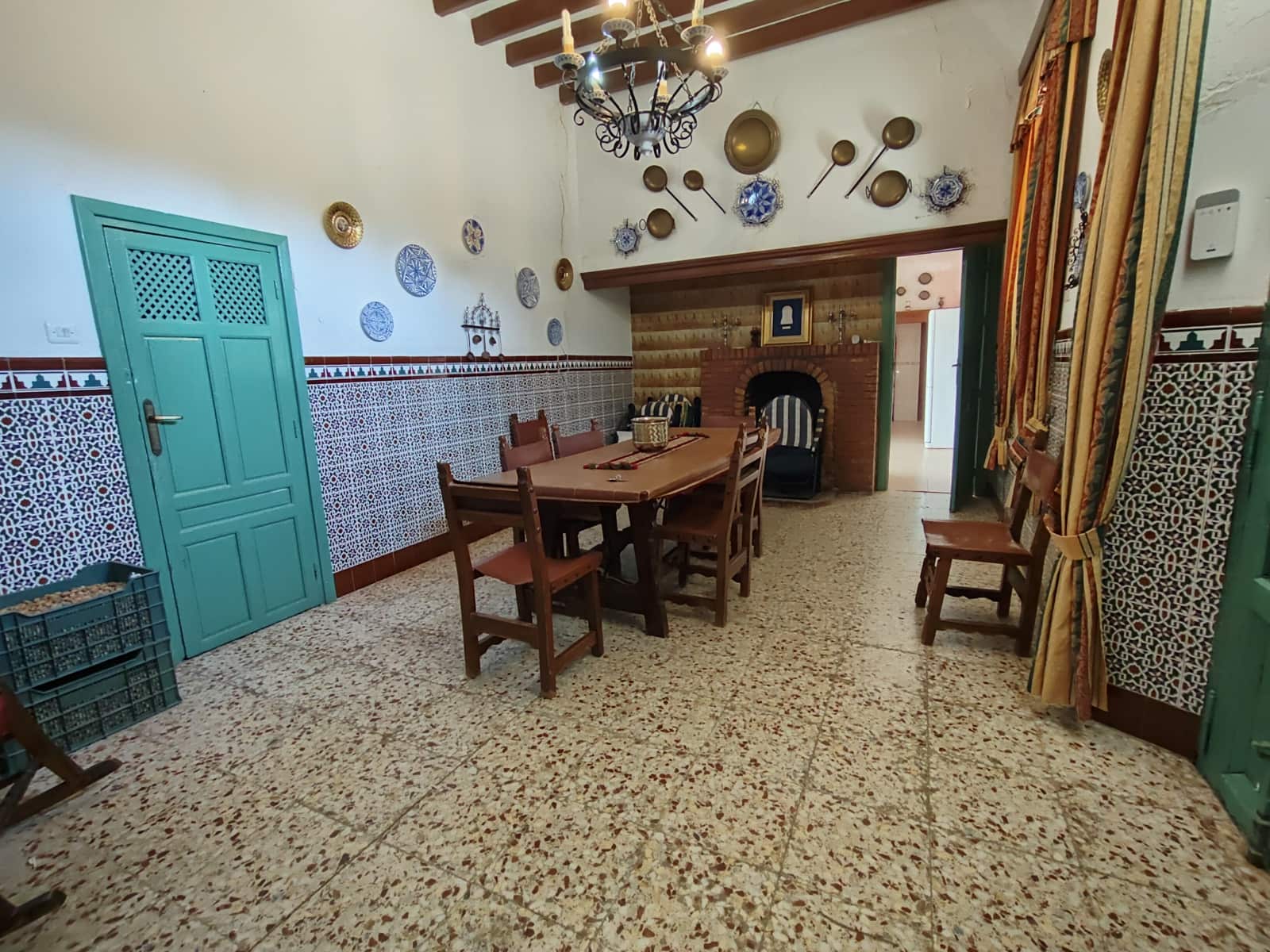 12 soveværelse Finca/Landehus til salg i Priego de Cordoba med swimmingpool - € 899.900 (Ref: 9544398)