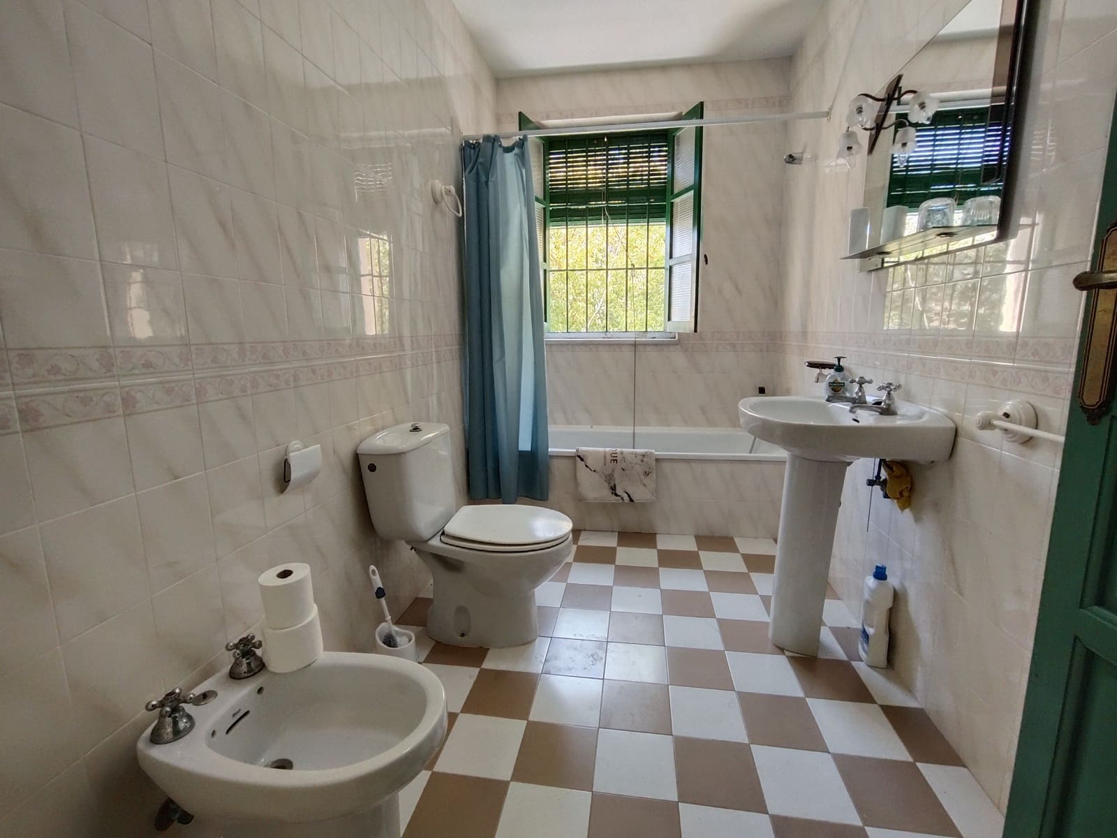 12 soveværelse Finca/Landehus til salg i Priego de Cordoba med swimmingpool - € 899.900 (Ref: 9544398)