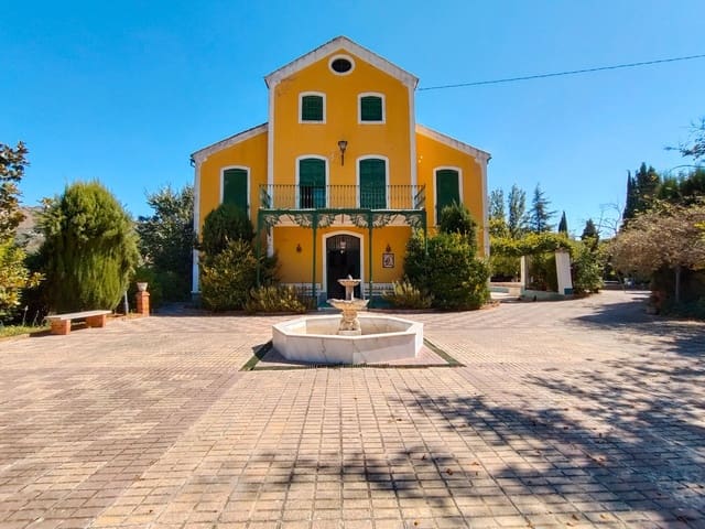 12 makuuhuone Maalaistalo myytävänä paikassa Priego de Córdoba mukana uima-altaan 
autotalli - 899 900 € (Ref: 9548649)