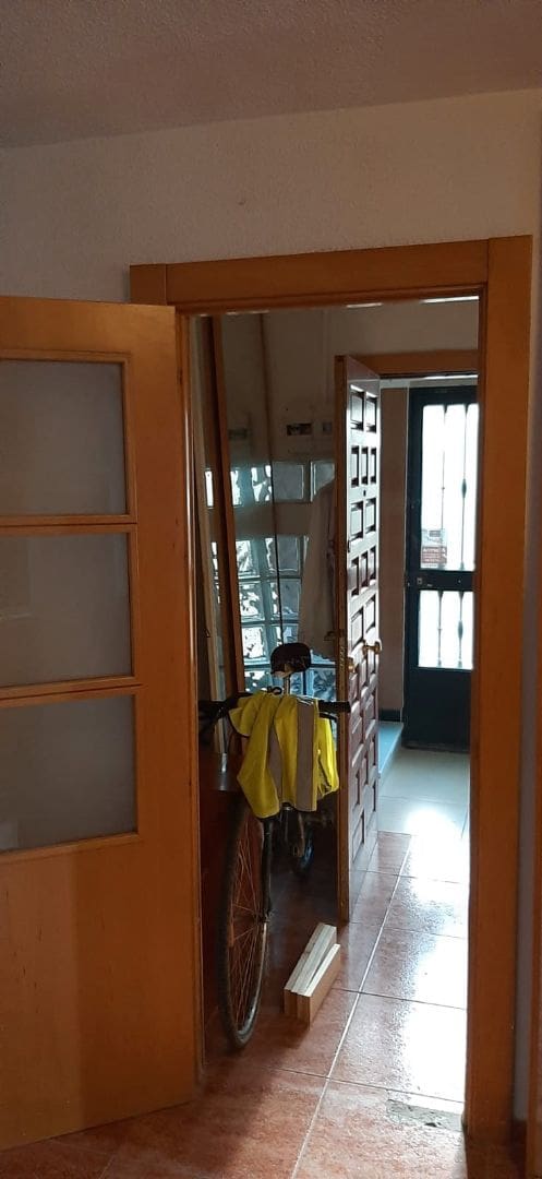 6 soveværelse Byhus til salg i Granada by - € 190.000 (Ref: 9548651)