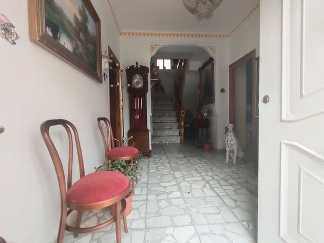 9 soveværelse Byhus til salg i Gabia Grande, Las Gabias med garage - € 229.900 (Ref: 9548654)