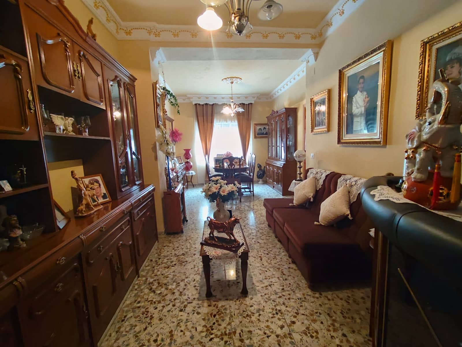 9 soveværelse Byhus til salg i Las Gabias med garage - € 229.900 (Ref: 9548654)