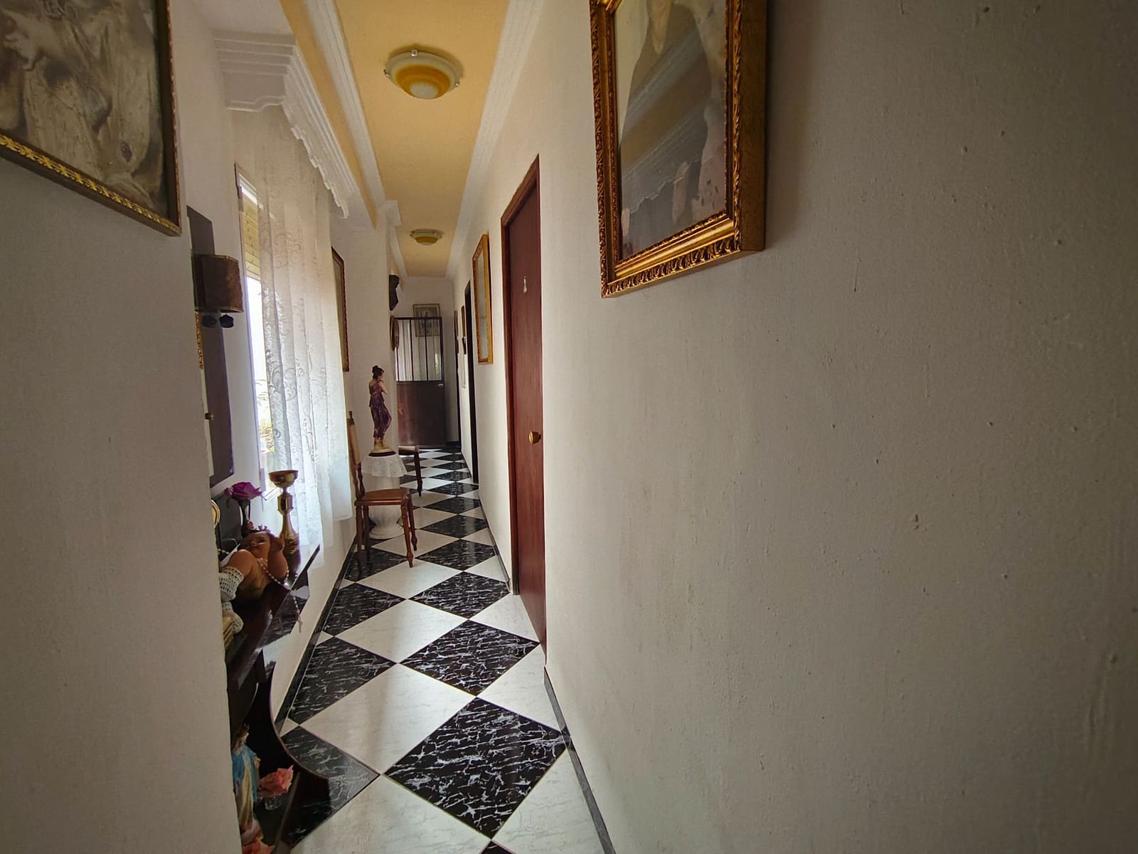 9 soveværelse Byhus til salg i Las Gabias med garage - € 229.900 (Ref: 9548654)