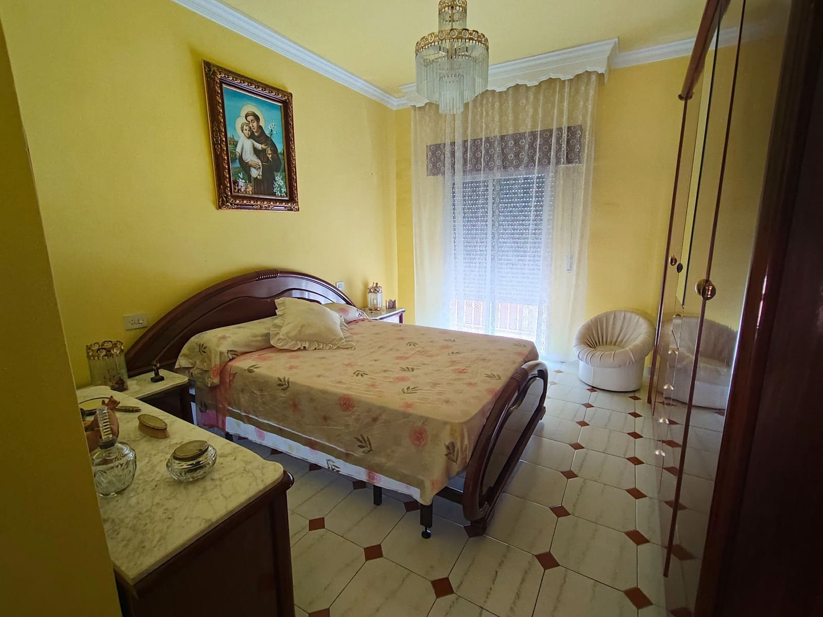 9 soveværelse Byhus til salg i Las Gabias med garage - € 229.900 (Ref: 9548654)