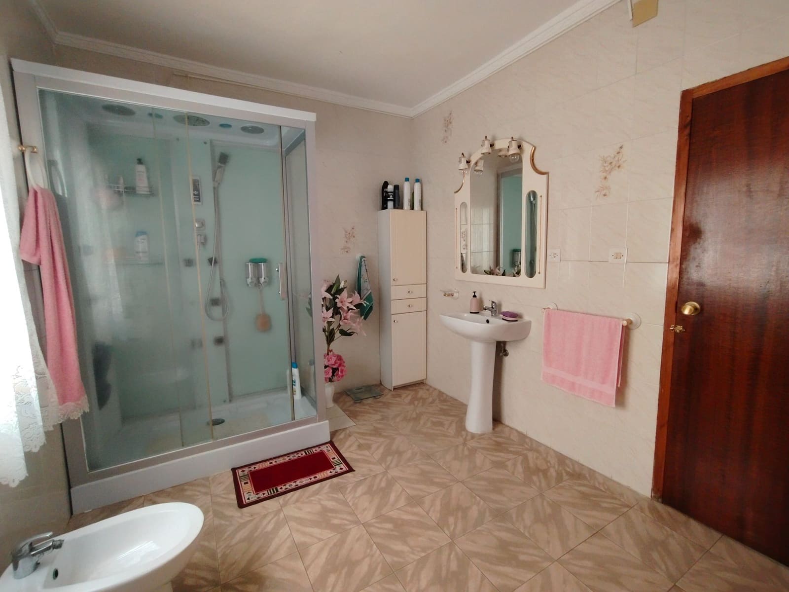 9 soveværelse Byhus til salg i Las Gabias med garage - € 229.900 (Ref: 9548654)