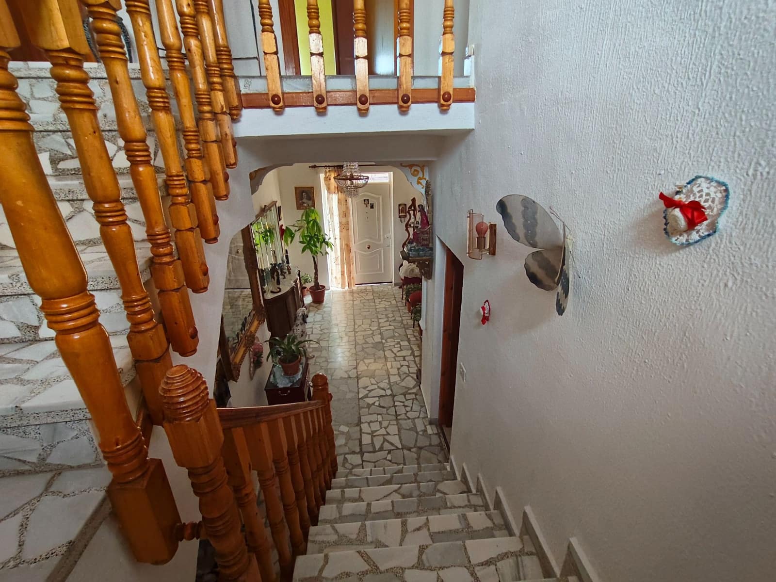 9 soveværelse Byhus til salg i Las Gabias med garage - € 229.900 (Ref: 9548654)