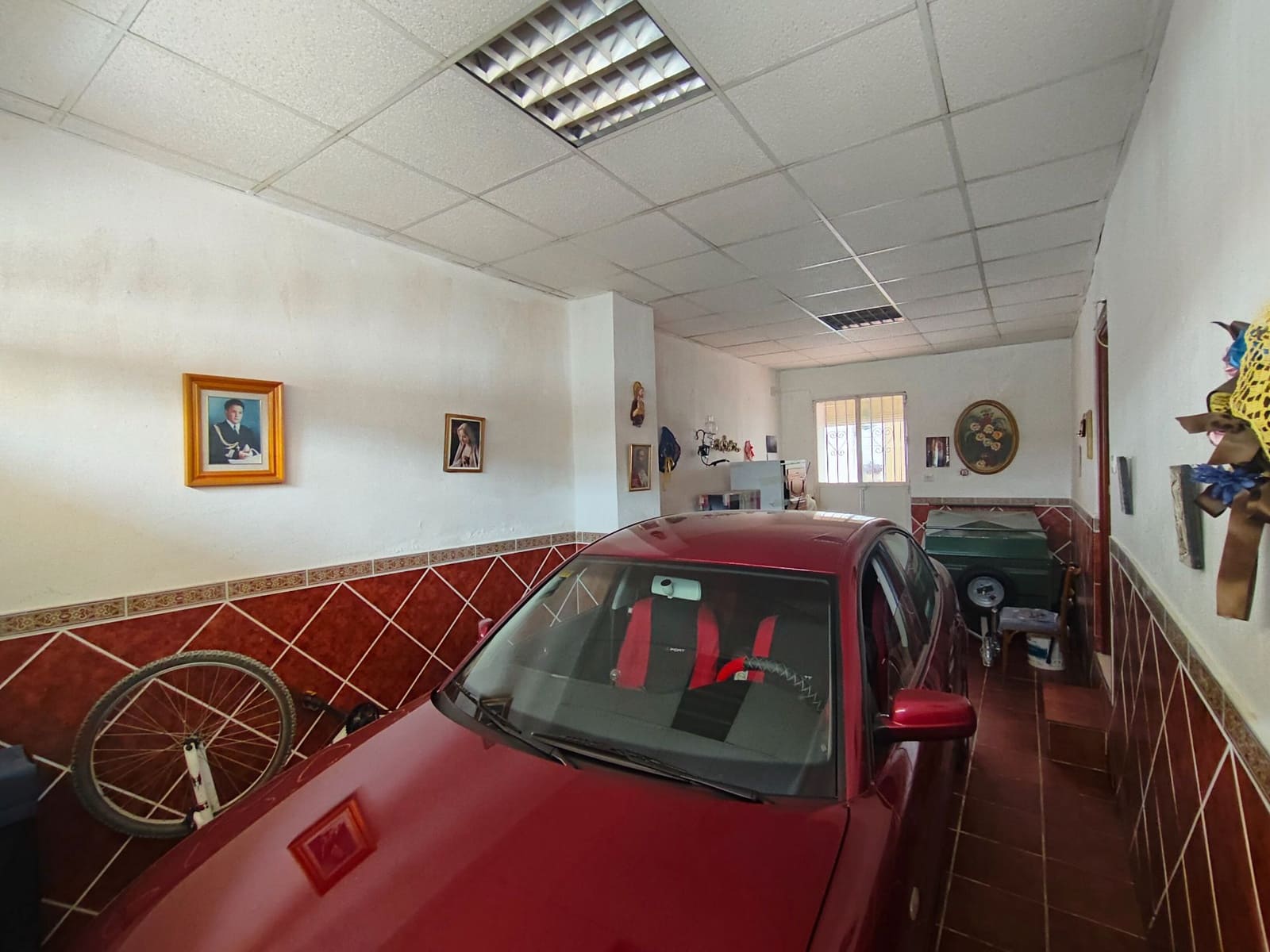 9 soveværelse Byhus til salg i Las Gabias med garage - € 229.900 (Ref: 9548654)