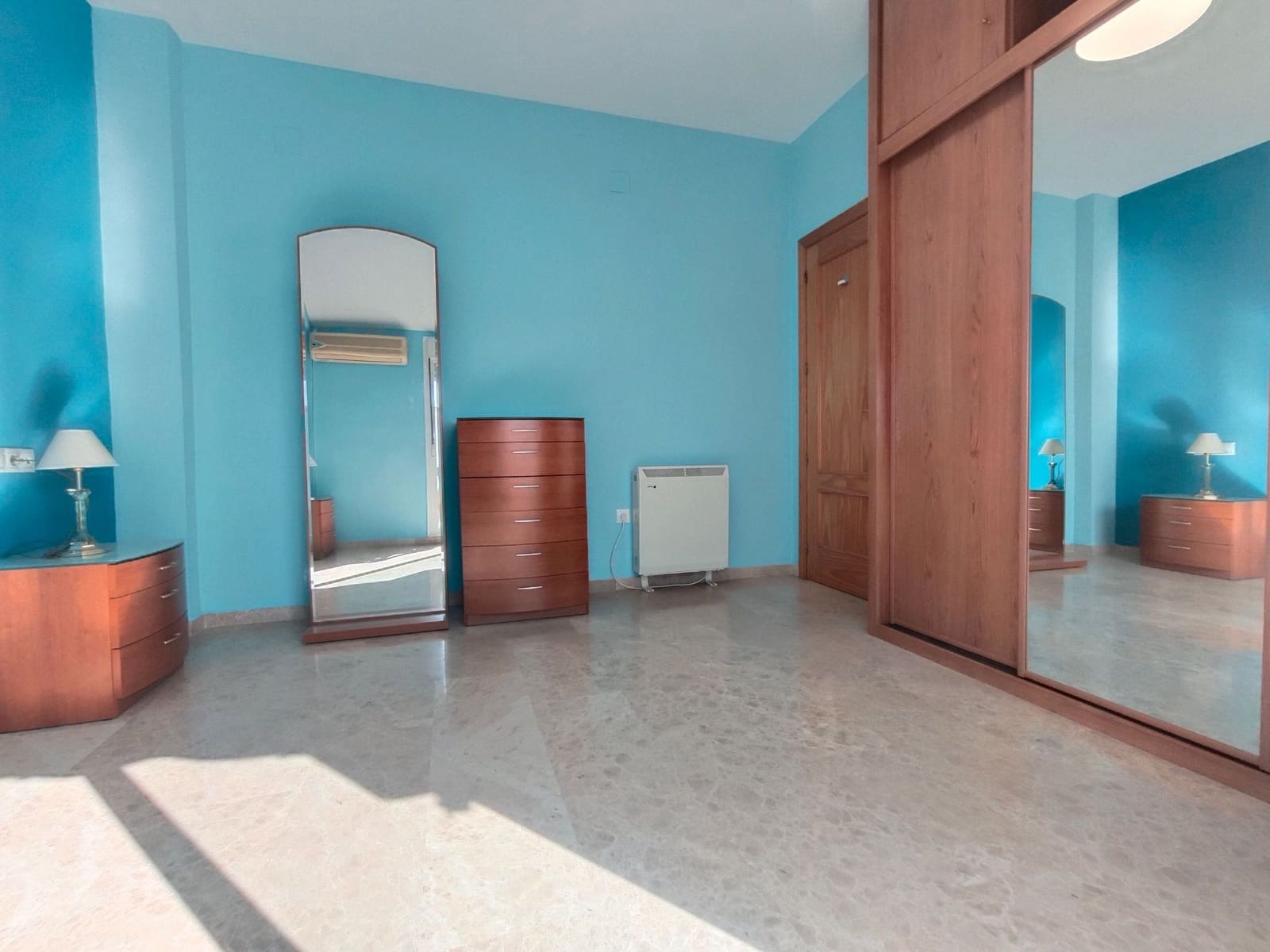 2 makuuhuone Kattohuoneisto myytävänä paikassa La Zubia - 165 000 € (Ref: 9548655)