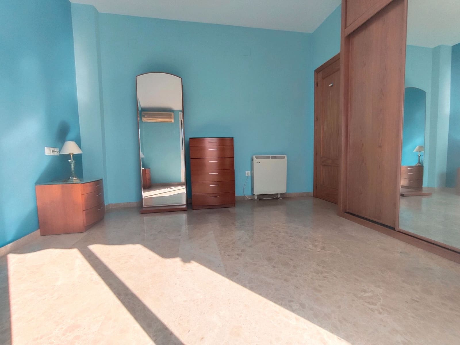 2 makuuhuone Kattohuoneisto myytävänä paikassa La Zubia - 165 000 € (Ref: 9548655)