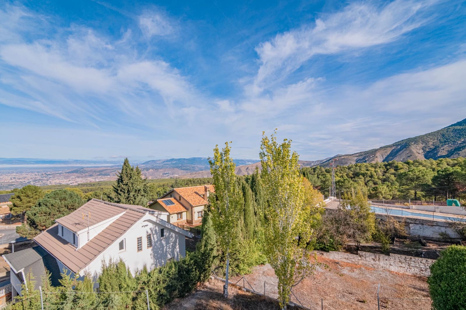 5 sovrum Villa till salu i La Zubia med pool - 429 900 € (Ref: 9548658)